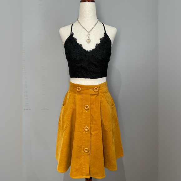 Hell Bunny Corduroy Mini Skirt Size XS Mustard Yellow High Waist 100% Cotton - Picture 2 of 11